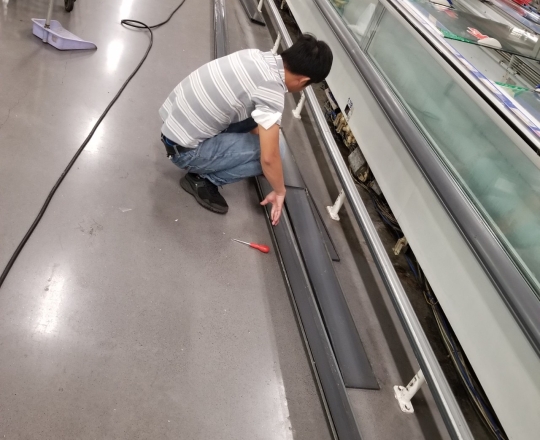 Bảo trì hệ thống dàn lạnh siêu thị Metro