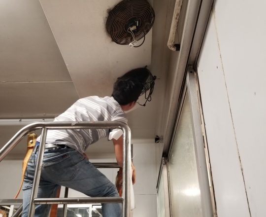 Bảo trì hệ thống dàn lạnh siêu thị Metro